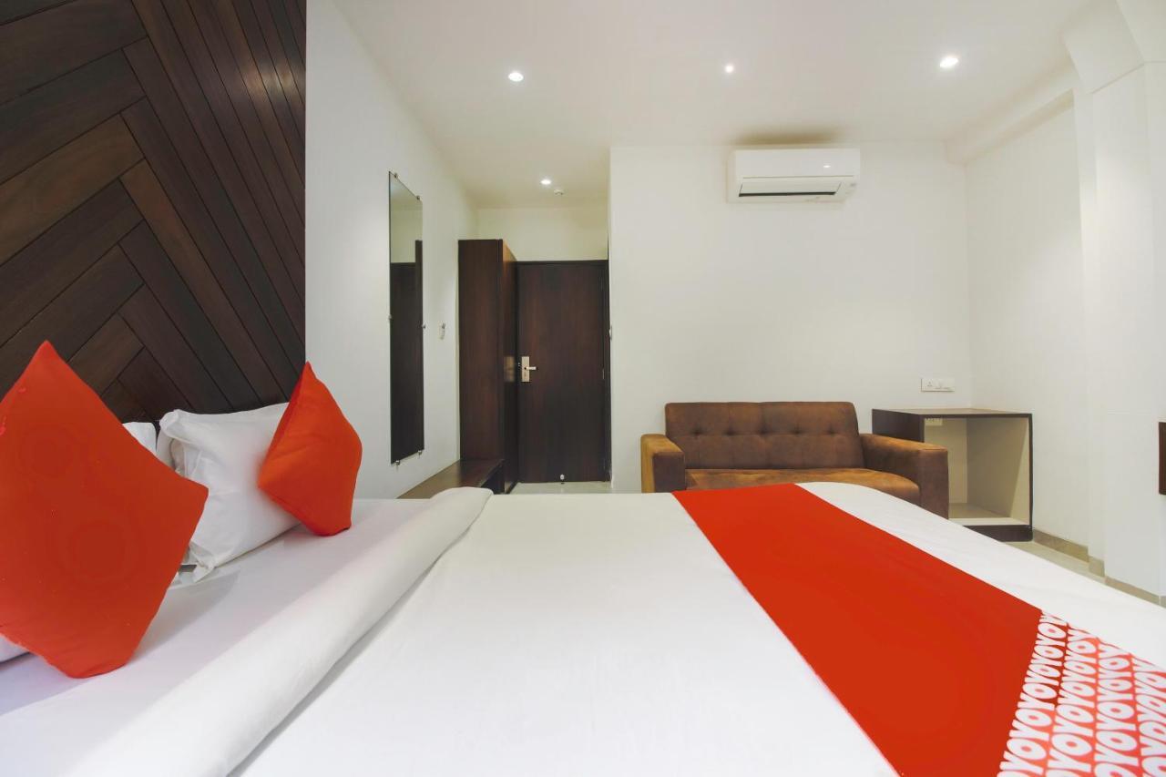 Hotel Flora Suites Bombay